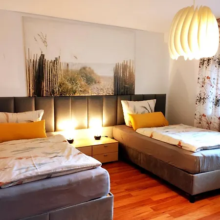 Garden View Near Frankfurt- 2 Lejlighed