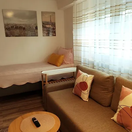 Garden View Near Frankfurt- 2 *