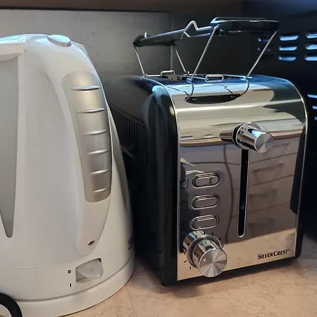 Apartment Garden View Near Frankfurt- 2 *