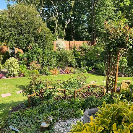 Apartment Garden View Near Frankfurt ----- Like At ----- *