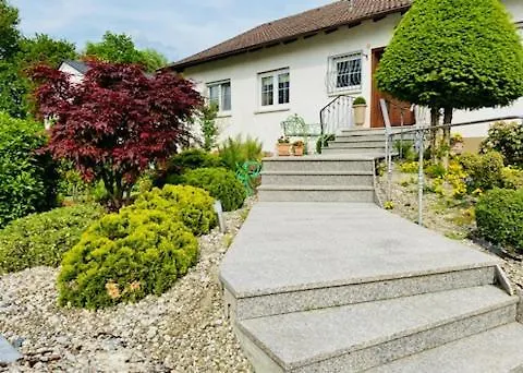 Garden View Near Frankfurt- 2 * ハーナウ・アム・マイン