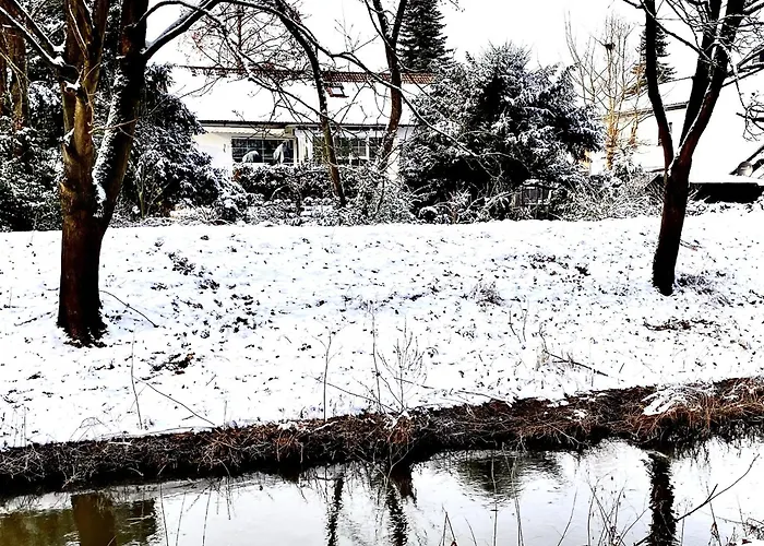 Garden View Near Frankfurt- 2 アパート